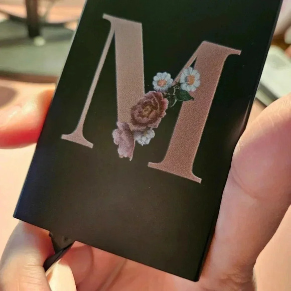 🎁FREEw/Purchase |  M Monogram with Flower Slim Pop Up Card Holder Wallet - NWOT - Picture 9 of 16